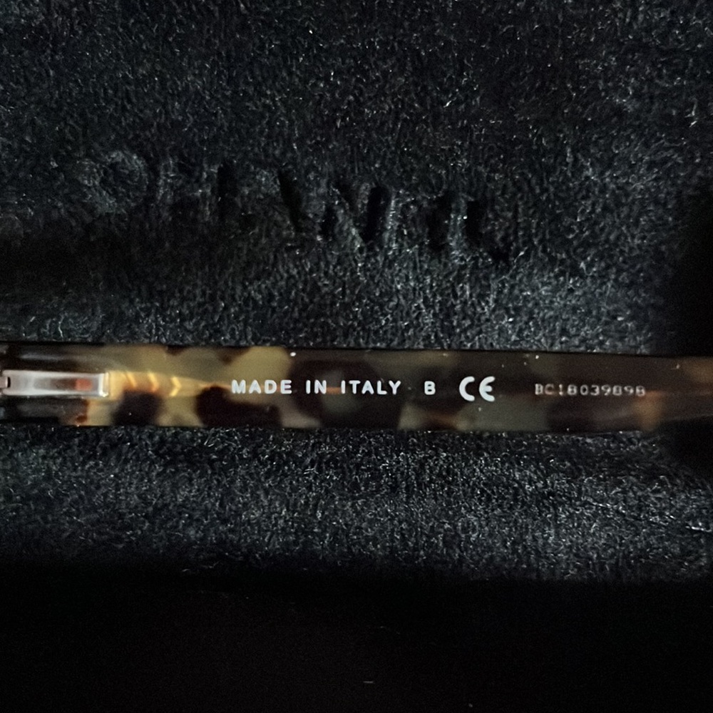 Chanel cc glasses 🤓 - Picture 7 of 8